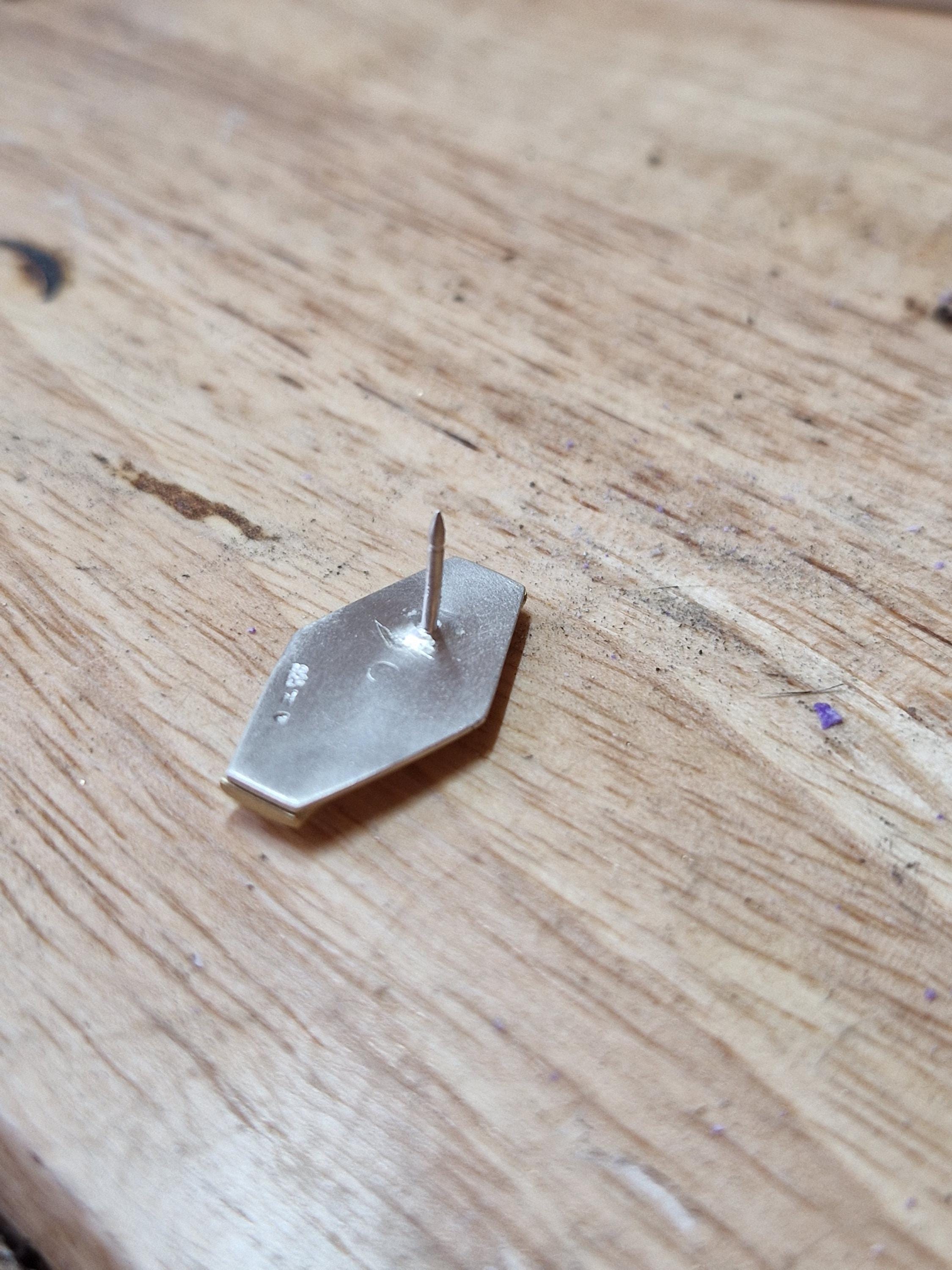 Andor Varian Skye Ghorman tie/lapel pin