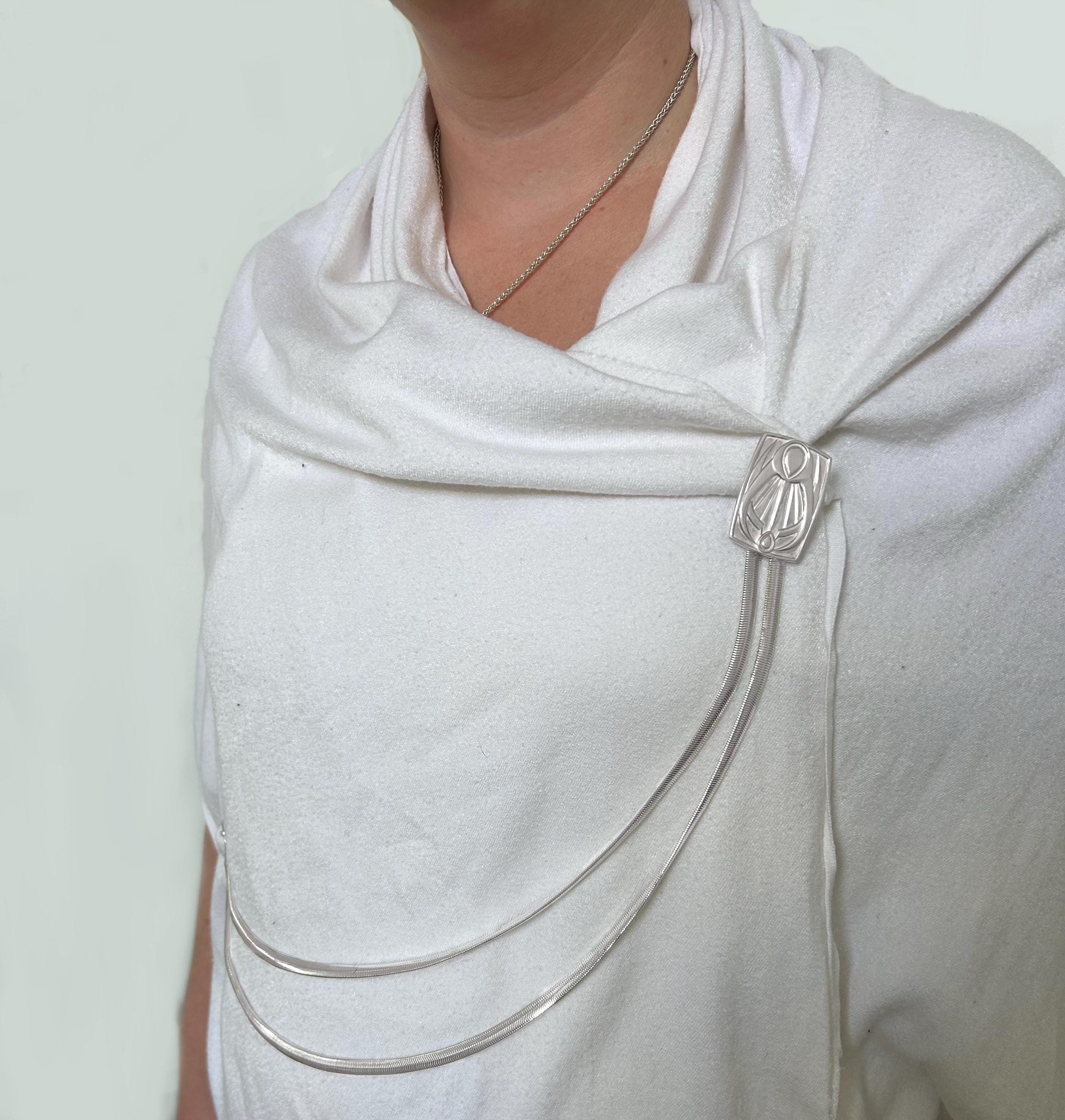 Mon Mothma Andor Brooch Chain